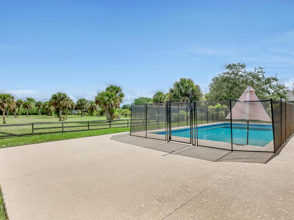 320 Buckskin Street, Palm Bay, FL 32909