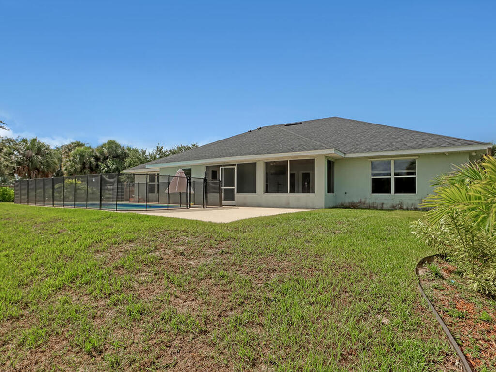 320 Buckskin Street, Palm Bay, FL 32909