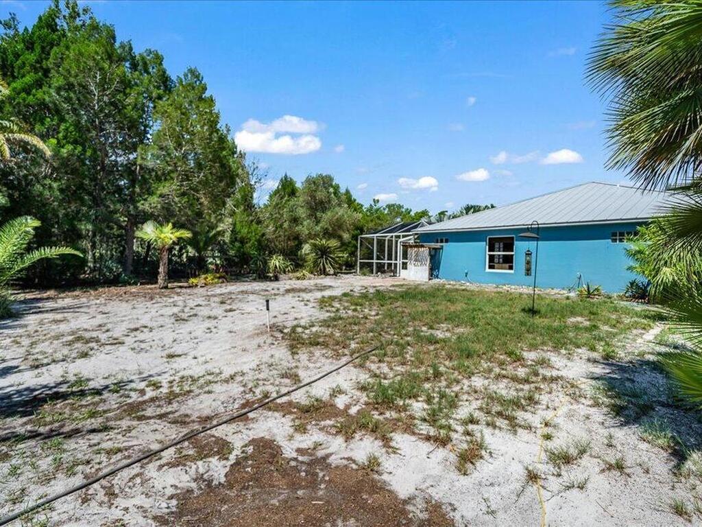 4565 1st Street, Grant, FL 32949