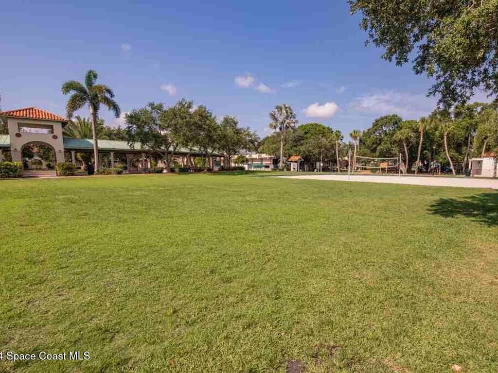 1613 N Indian River Drive, Cocoa, FL 32922