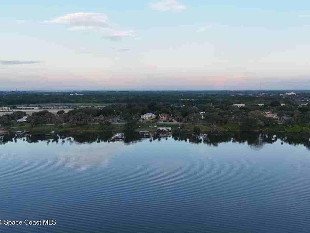 1613 N Indian River Drive, Cocoa, FL 32922