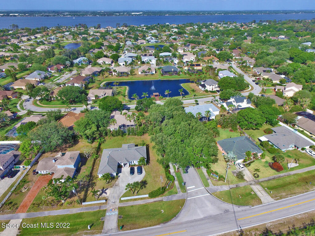 833 Woodbine Drive, Merritt Island, FL 32952