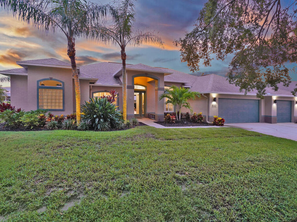 833 Woodbine Drive, Merritt Island, FL 32952