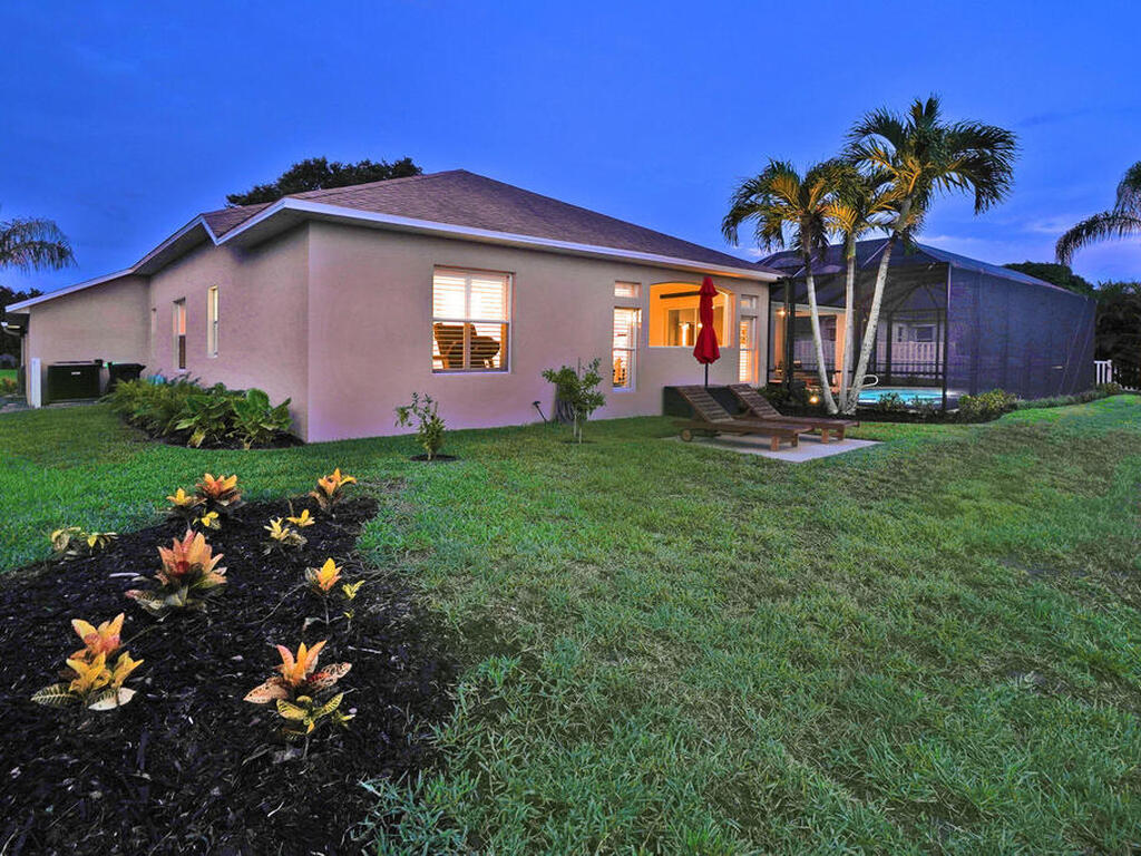 833 Woodbine Drive, Merritt Island, FL 32952