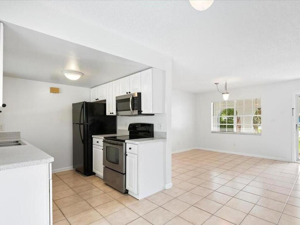 565 21st Avenue, Vero Beach, FL 32962