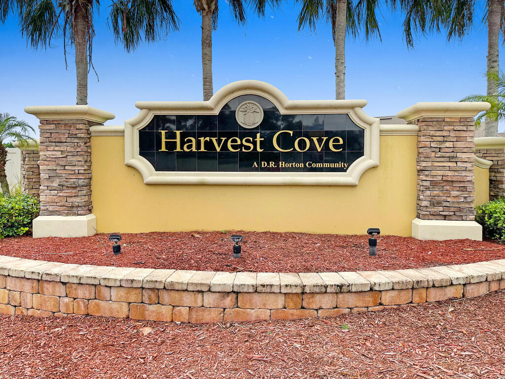 3890 Harvest Circle, Suntree, FL 32955