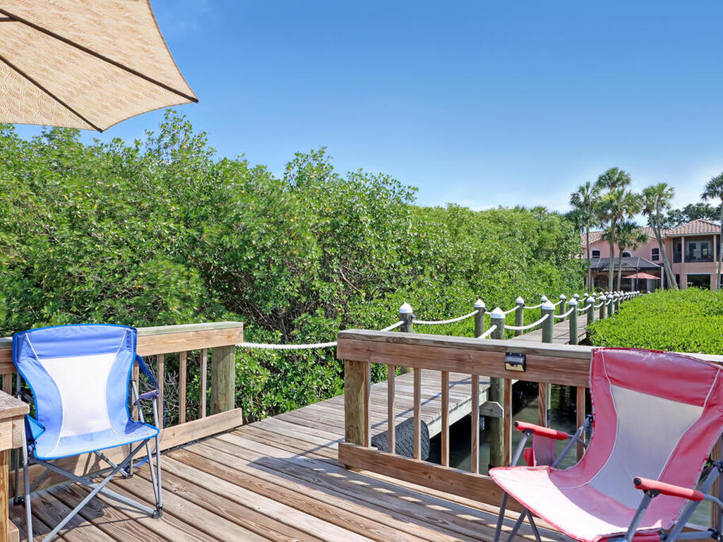 360 Hammock Shore Drive, Melbourne Beach, FL 32951