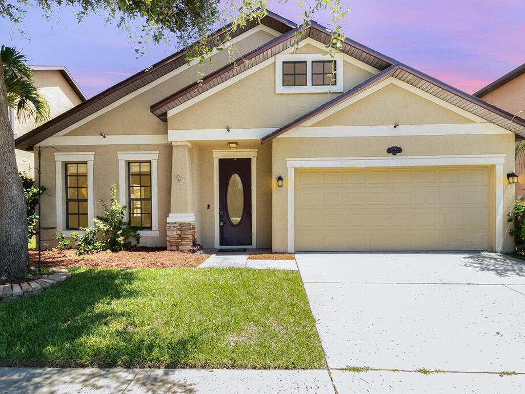 2712 Glenridge Circle, Merritt Island, FL 32953