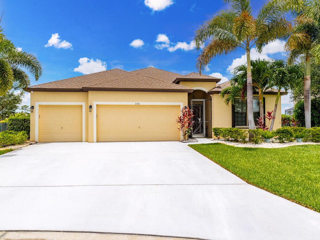 6460 Palm Place, Vero Beach, FL 32967