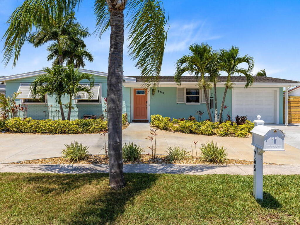 765 Richland Avenue, Merritt Island, FL 32953