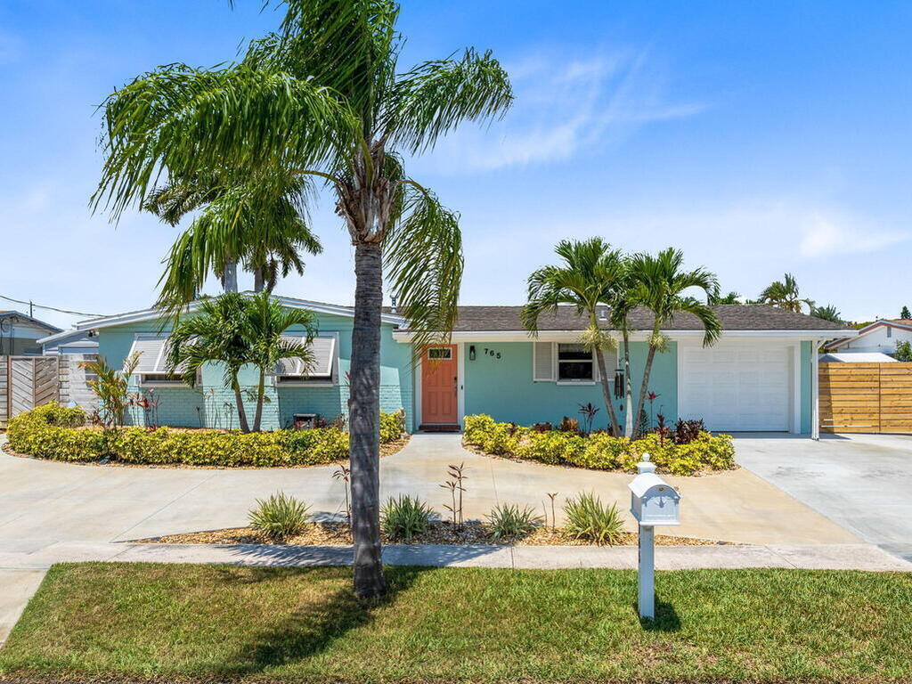 765 Richland Avenue, Merritt Island, FL 32953