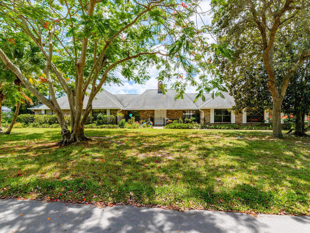 1106 Citrus Avenue, Palm Bay, FL 32905