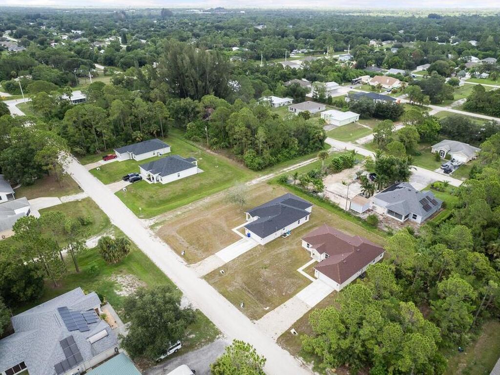 8176 97th Court, Vero Beach, FL 32967