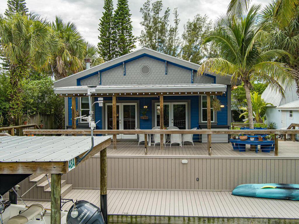 48 Vip Island, Grant, FL 32949