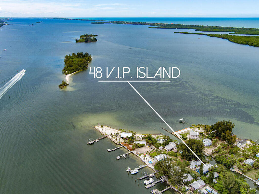 48 Vip Island, Grant, FL 32949