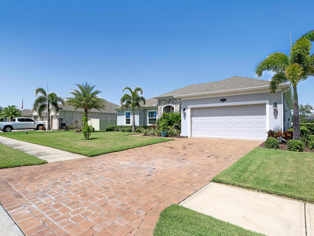 5175 Hebron Drive, Merritt Island, FL 32953