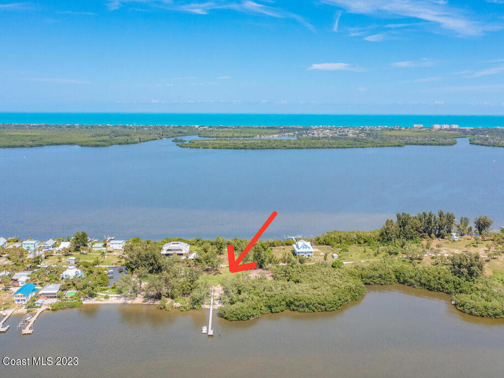 15 Grant Island Estates, Grant, FL 32949