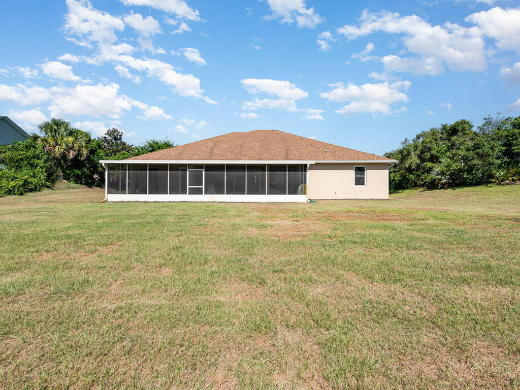 1560 Silk Oak Avenue, Titusville, FL 32796