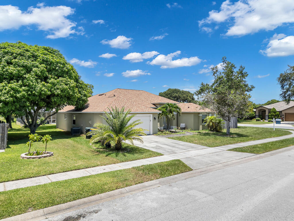 1193 Walnut Grove Way, Rockledge, FL 32955