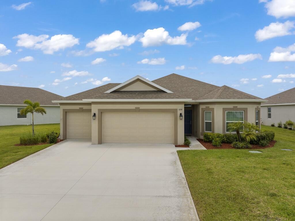 8381 Laguna Circle, Micco, FL 32976