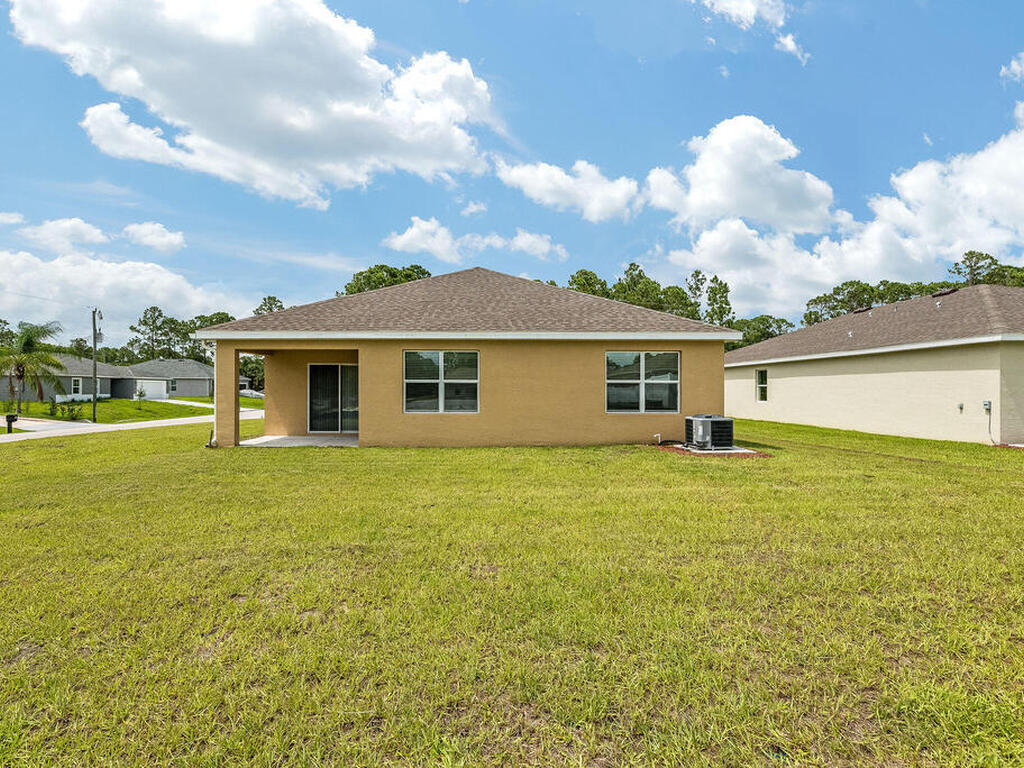 392 Ocarina Street, Palm Bay, FL 32908