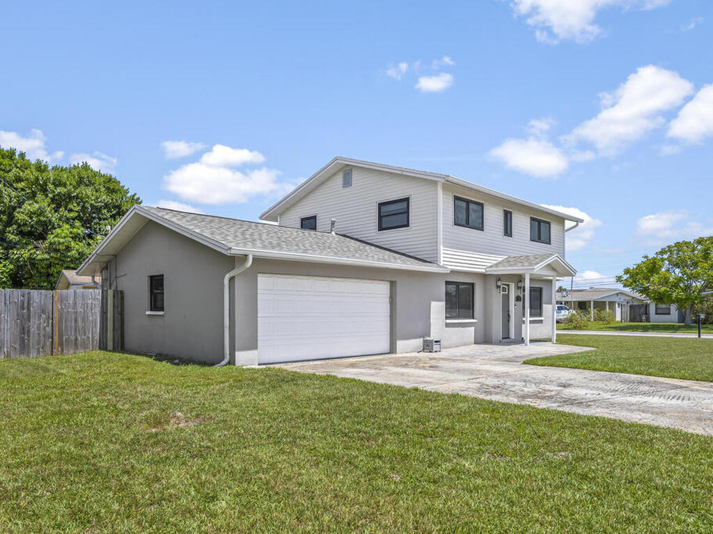 390 Sabal Avenue, Merritt Island, FL 32953