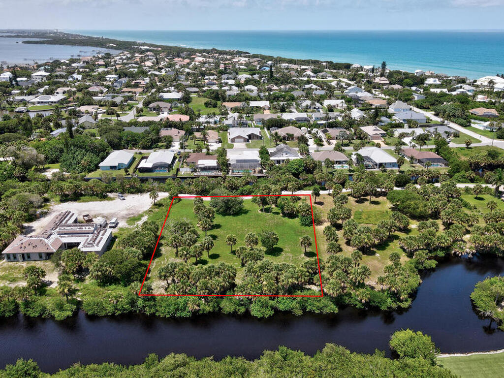 221 Crystal Bay Lane, Melbourne Beach, FL 32951