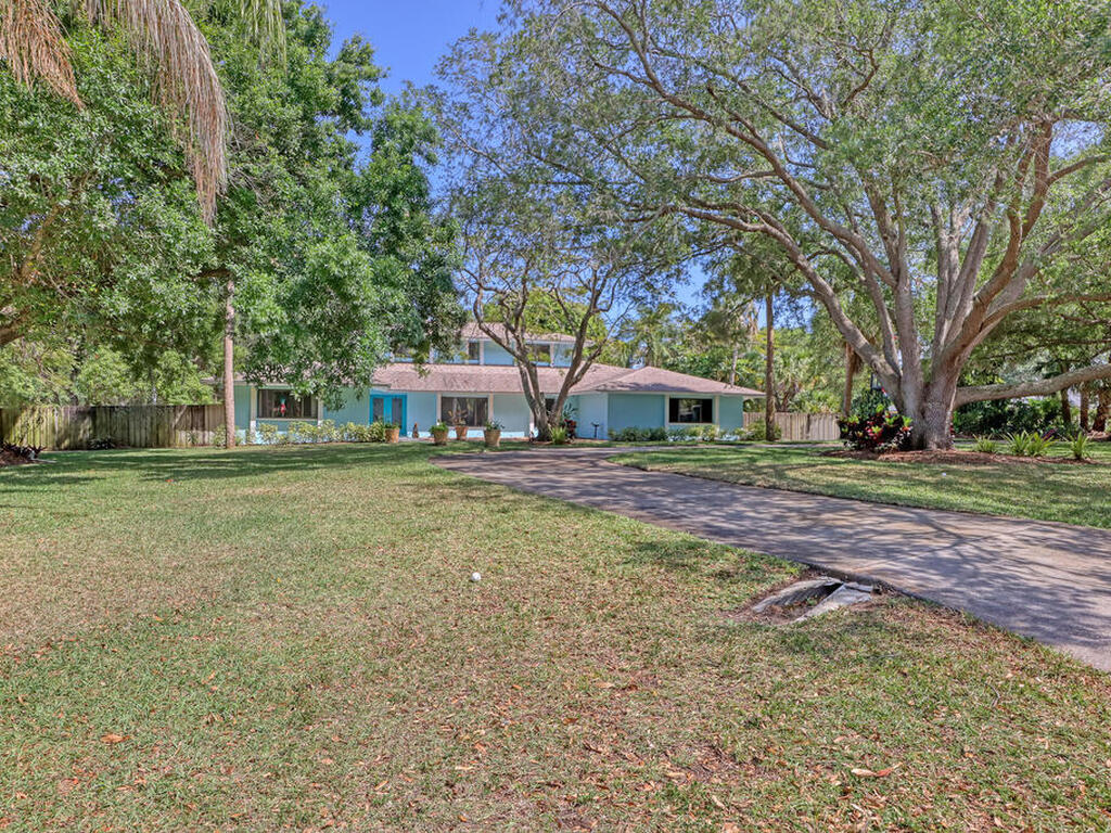 705 River Oaks Lane, Merritt Island, FL 32953