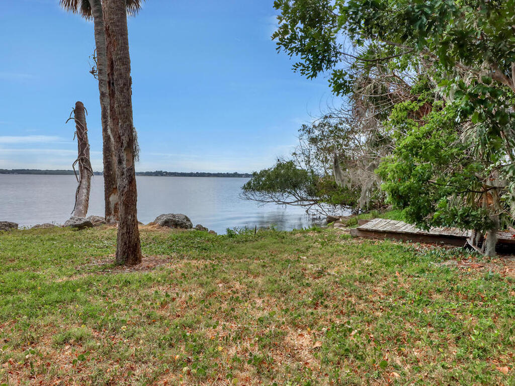 705 River Oaks Lane, Merritt Island, FL 32953