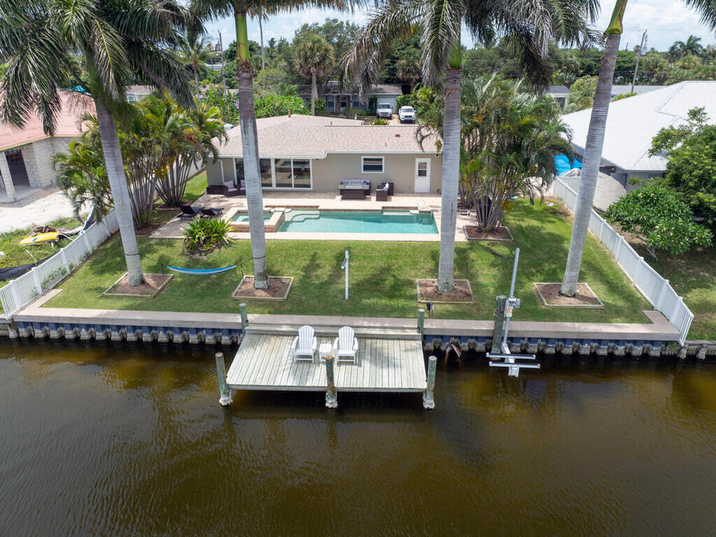 428 S Waterway Drive, Satellite Beach, FL 32937