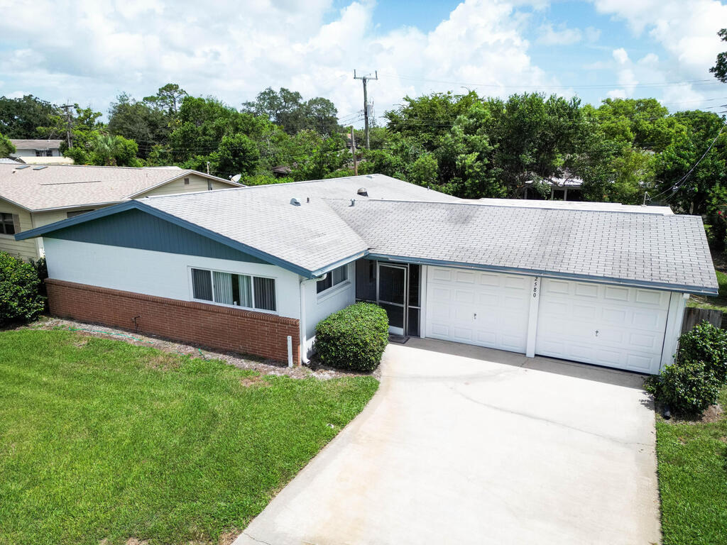 2580 Hillcrest Avenue, Titusville, FL 32796