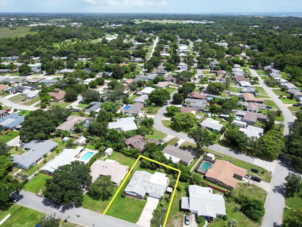 2580 Hillcrest Avenue, Titusville, FL 32796