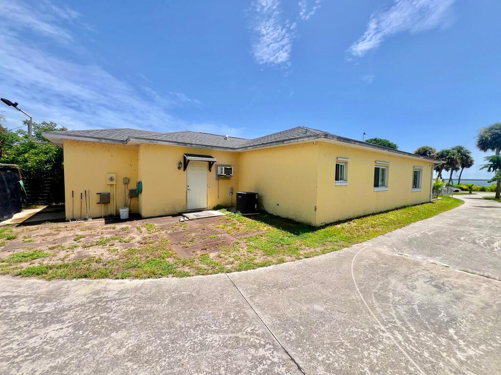 6807 S Indian River Drive, Ft. Pierce, FL 34982