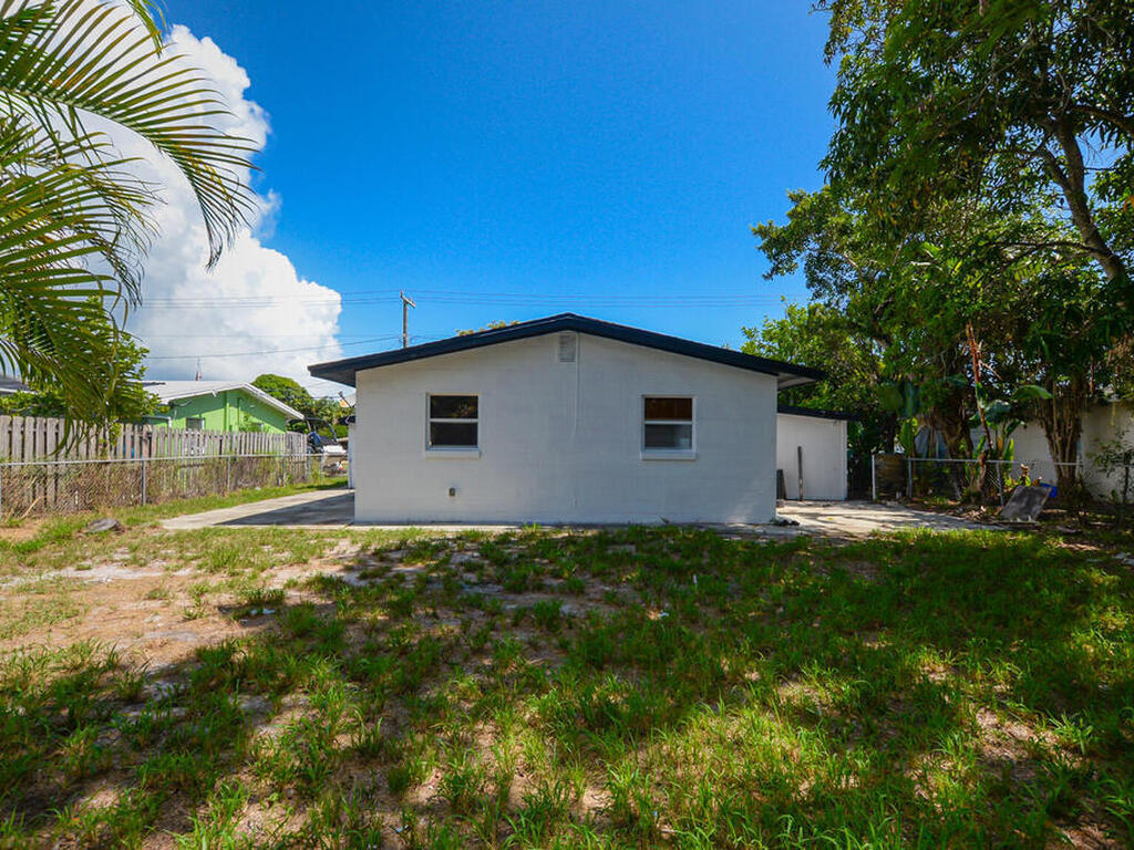 209 Gardenia Avenue, Ft. Pierce, FL 34982