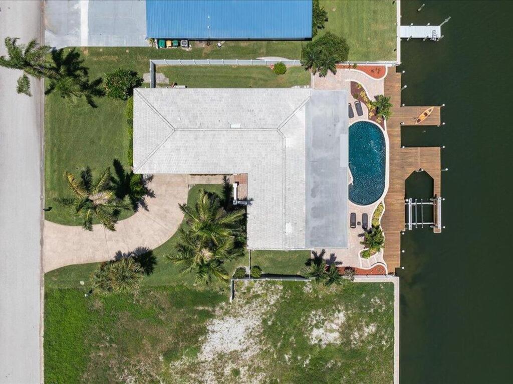 17 Country Club Road, Cocoa Beach, FL 32931