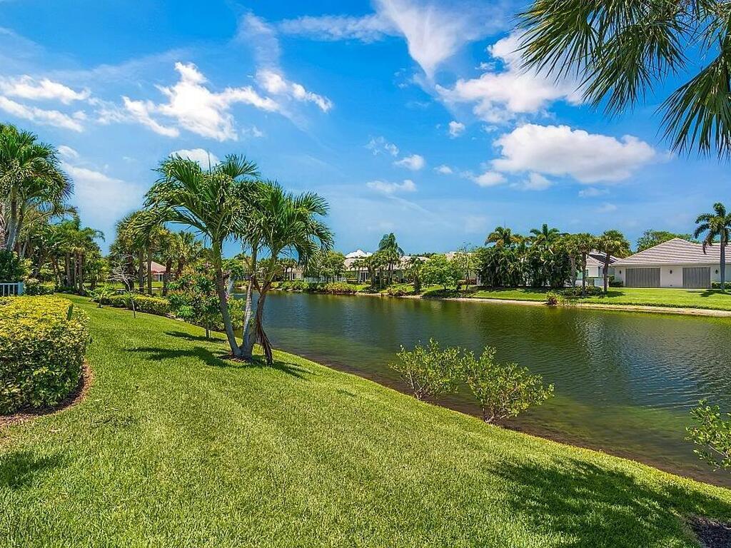 9160 Seasons Terrace, Vero Beach, FL 32963