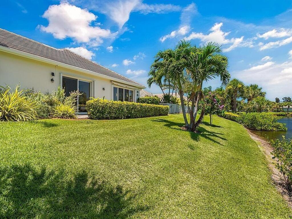 9160 Seasons Terrace, Vero Beach, FL 32963