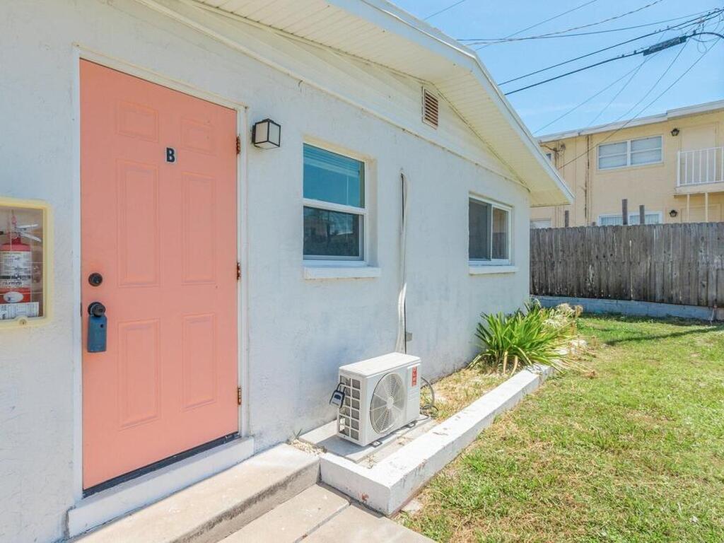 681 S Orlando Avenue, Cocoa Beach, FL 32931