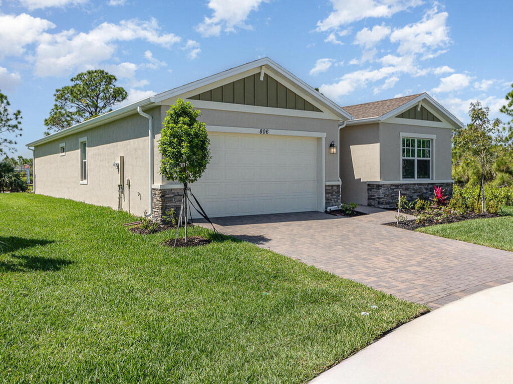 806 Antibes Court, Palm Bay, FL 32907