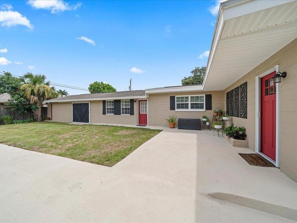 550 Park Avenue, Merritt Island, FL 32953