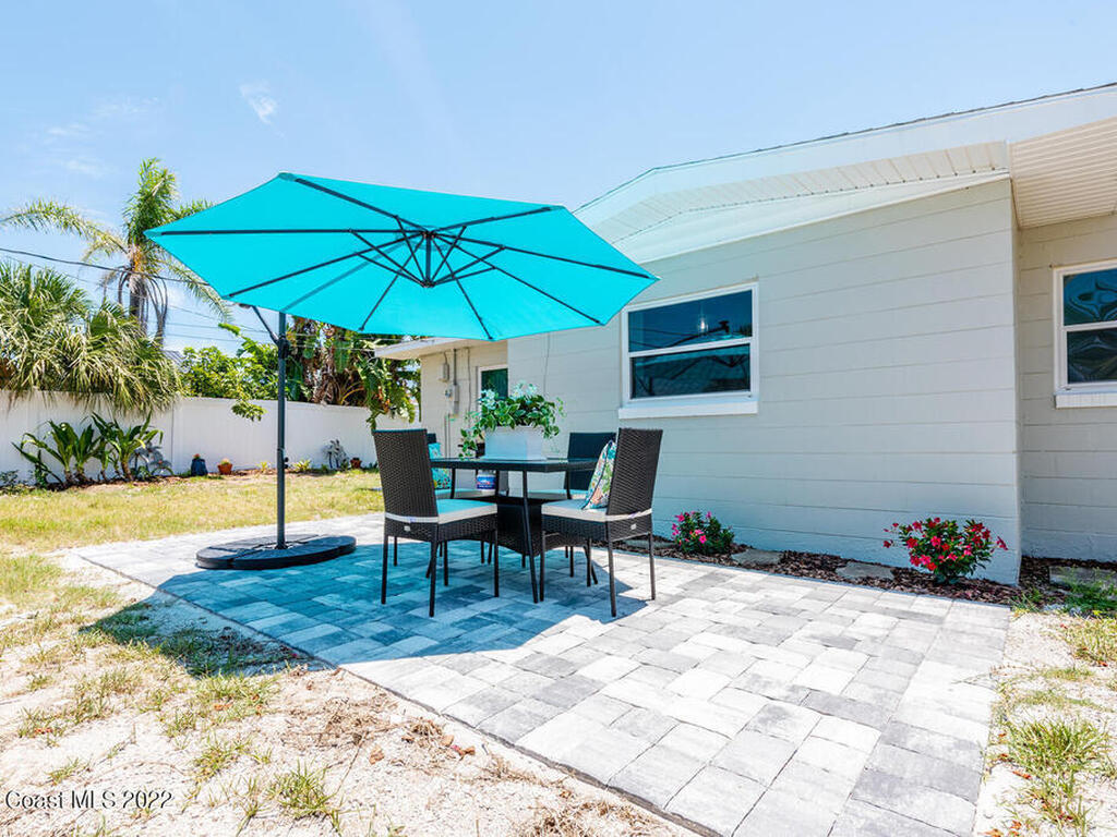 118 E Osceola Lane, Cocoa Beach, FL 32931