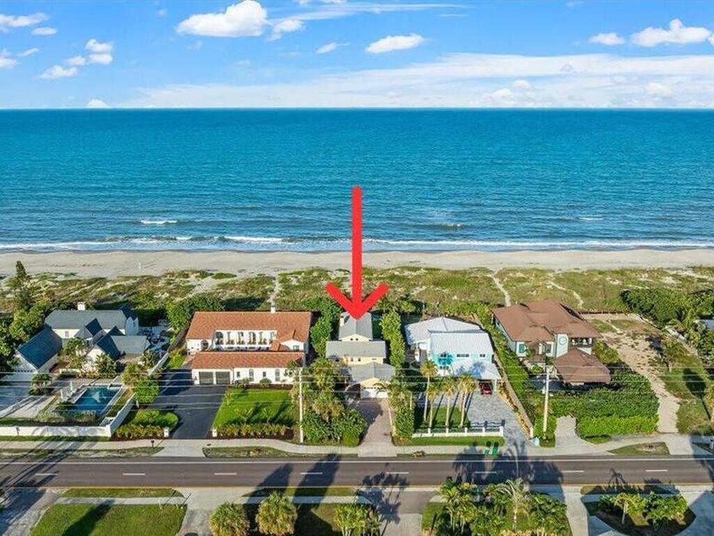 943 S Atlantic Avenue, Cocoa Beach, FL 32931