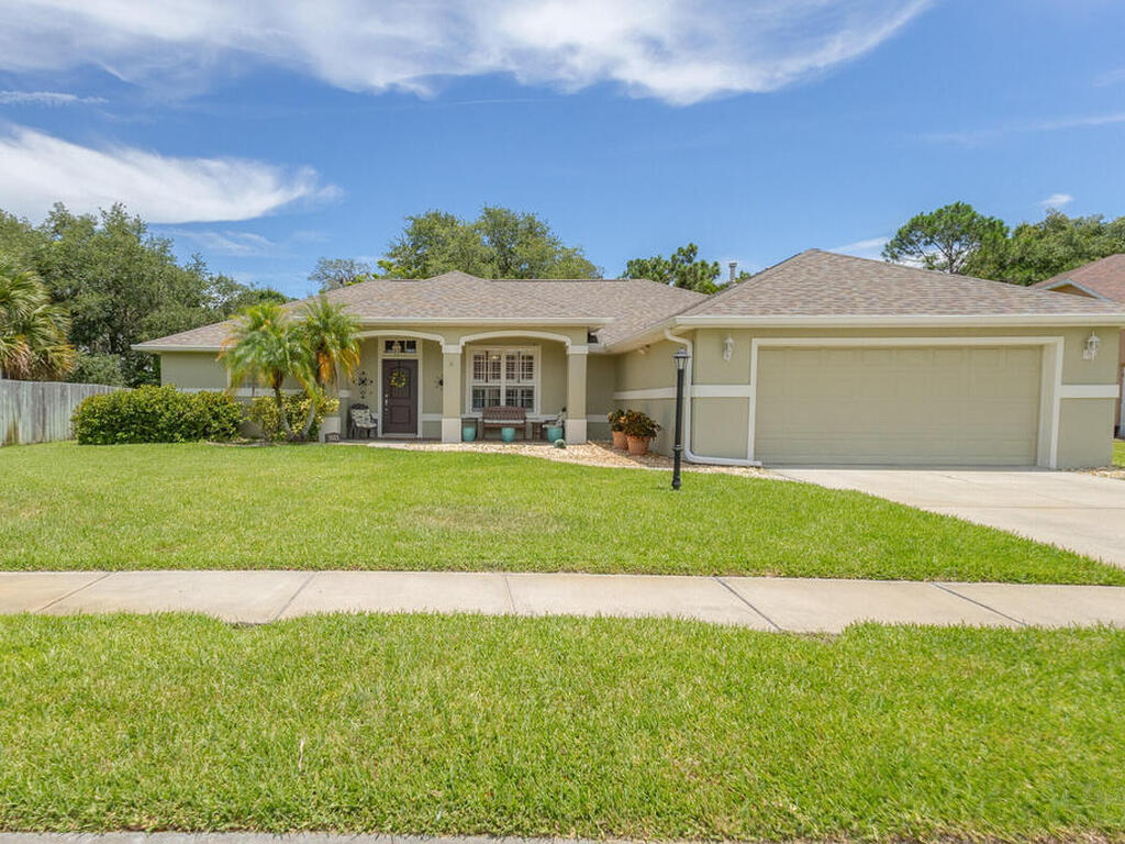 3023 Forest Creek Drive, Melbourne, FL 32901