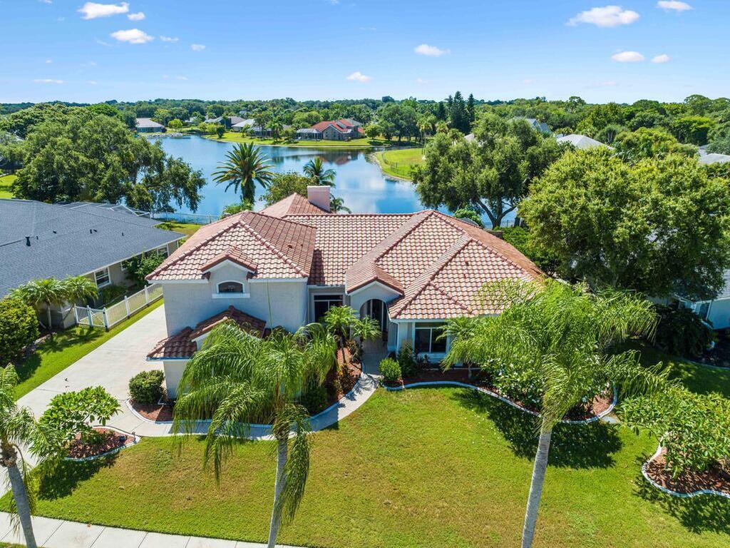 585 Apache Trail, Merritt Island, FL 32953