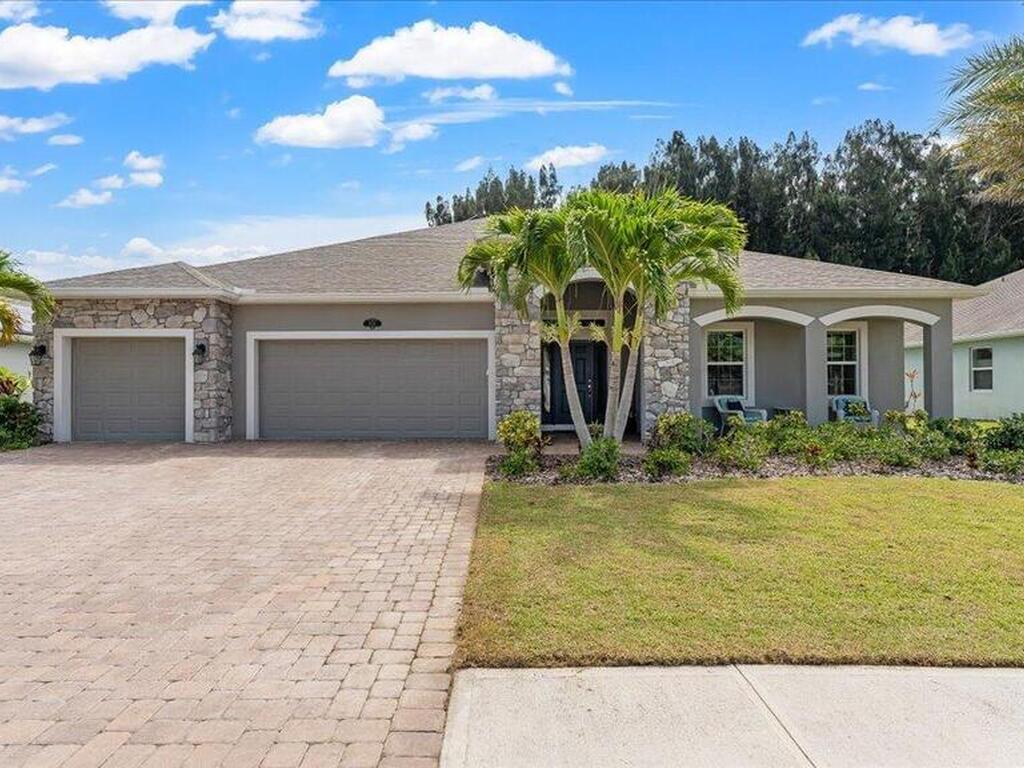 4555 Hebron Drive, Merritt Island, FL 32953