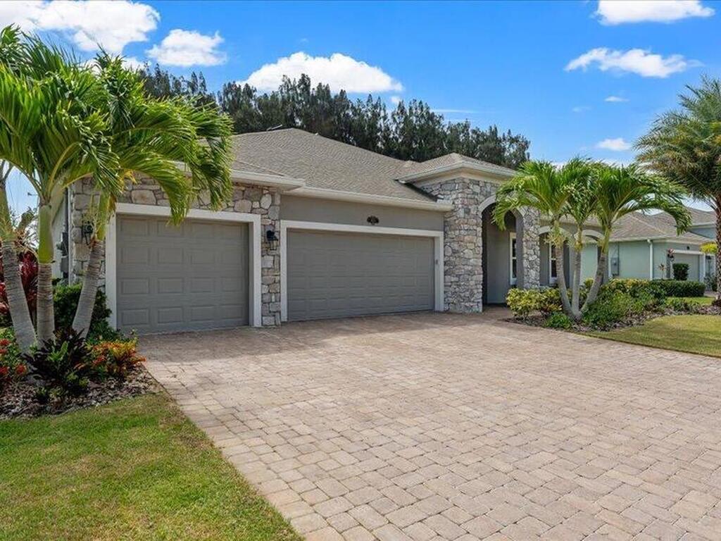 4555 Hebron Drive, Merritt Island, FL 32953