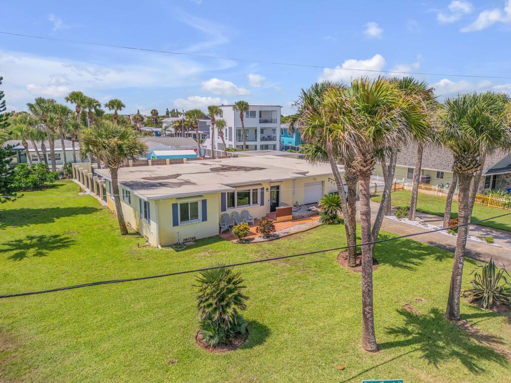 327 Due East Street, New Smyrna Beach, FL 32169