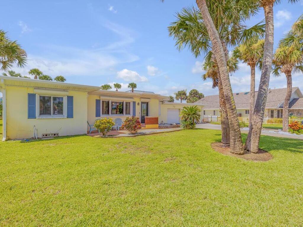 327 Due East Street, New Smyrna Beach, FL 32169