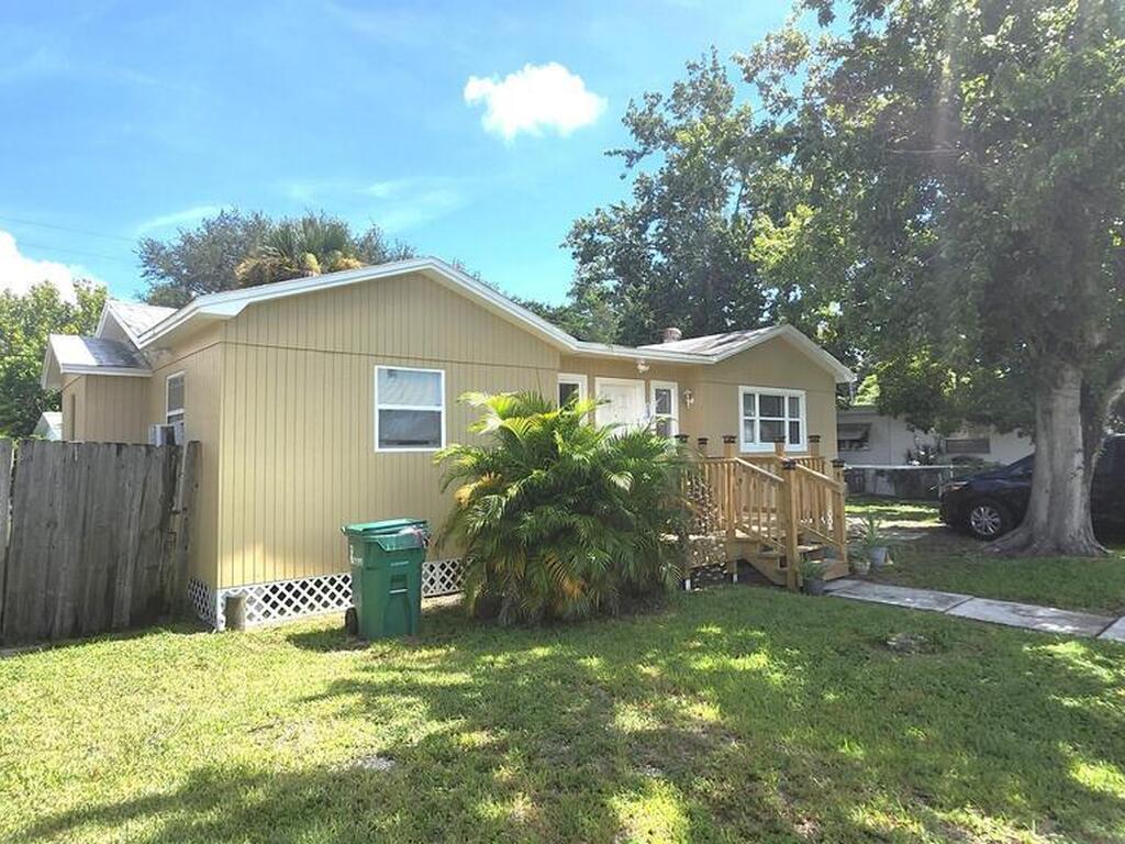 134 Lura Lane, Merritt Island, FL 32953