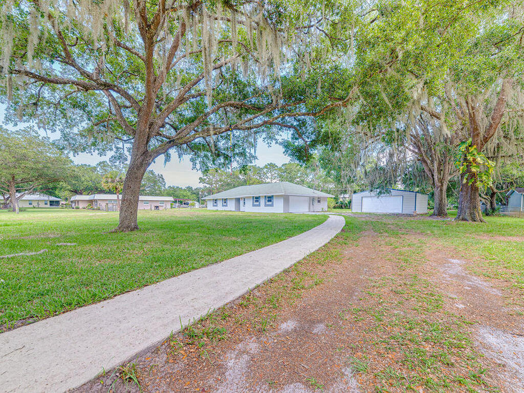 4261 Sterling, Mims, FL 32754